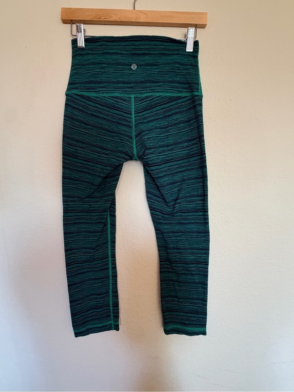 Lululemon Wunder Under Crop Leggings Green Space Dye Luon Size 6 - Picture 9 of 10